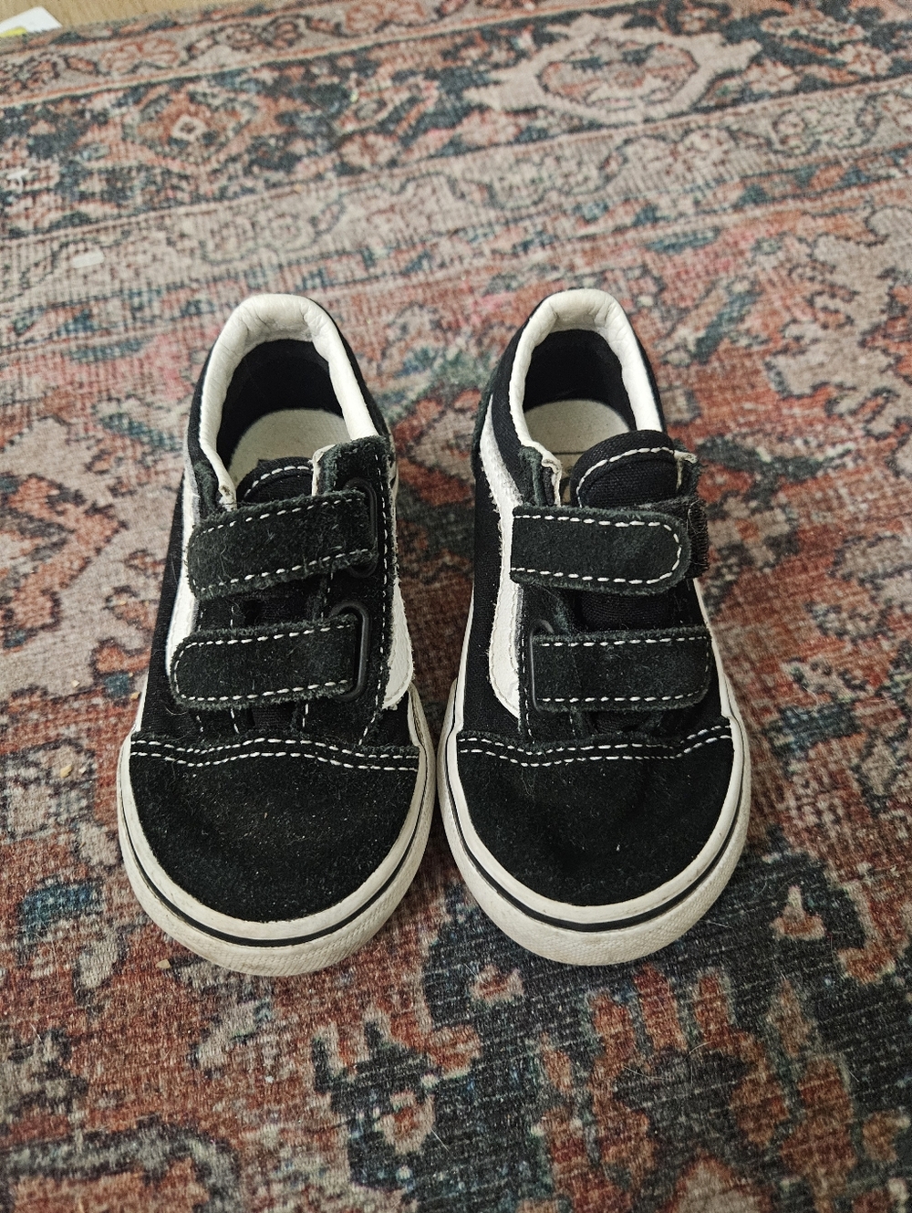 Black Old Skool Velcro Vans